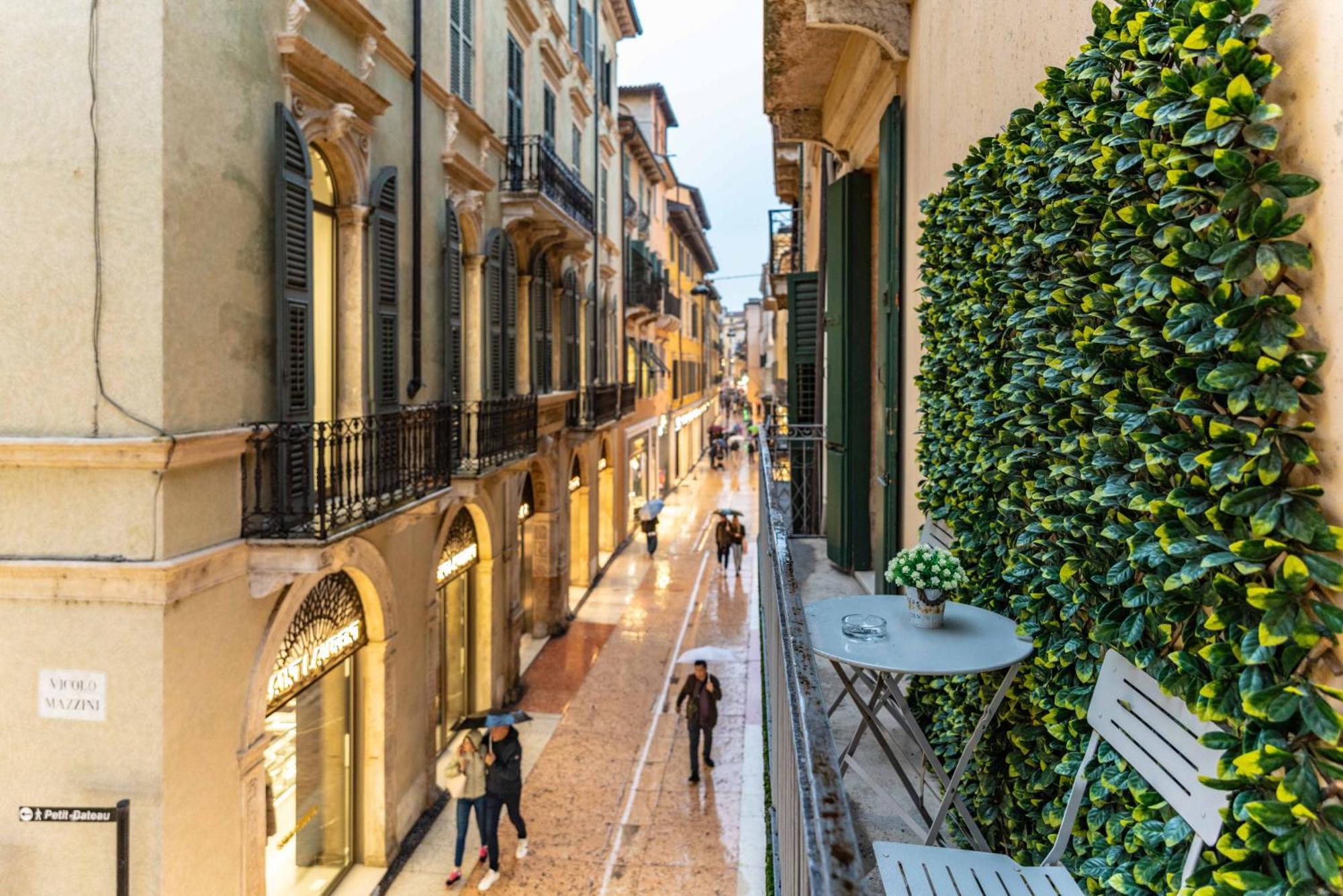 -Near Arena & Giuletta- Pet Friendly Mazzini Palace Verona Exterior foto